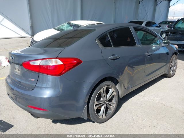 KNAFZ4A89F5335682 KIA FORTE EX