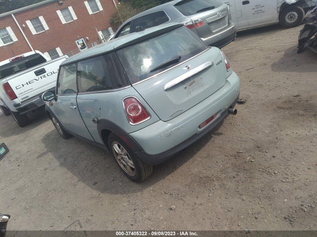 2012 MINI COOPER HARDTOP WMWSU3C56CT368267 Photo 2