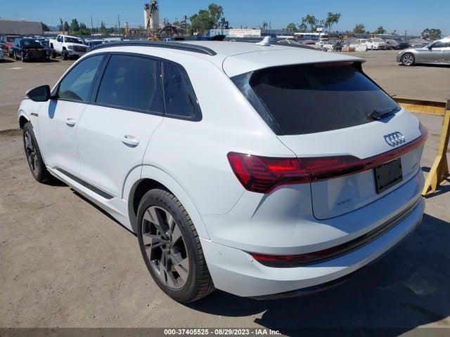 WA1AAAGE1NB013466 Audi E-tron Premium