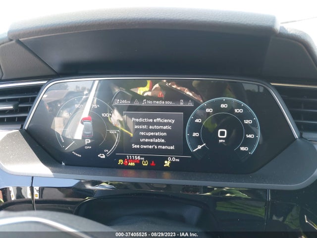 WA1AAAGE1NB013466 Audi E-tron Premium