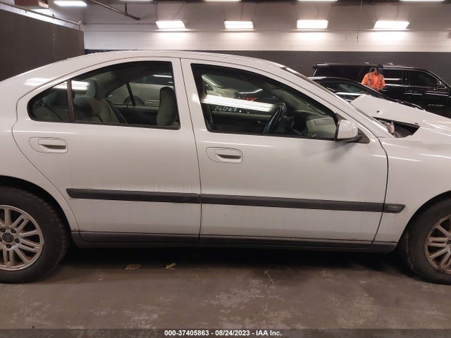 2004 VOLVO S60 VIN: YV1RS64A242351794