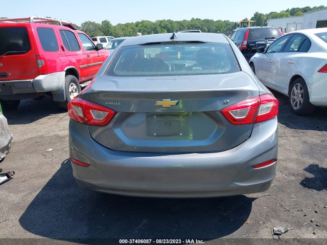 Chevrolet CRUZE LT 2018 1G1BE5SM5J7238810 Image 16