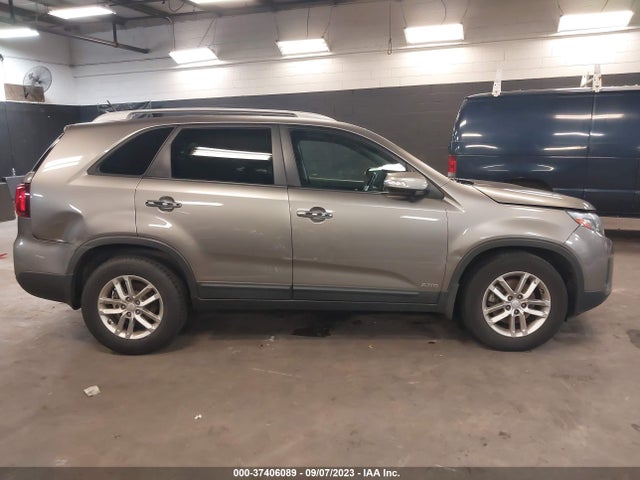 KIA Sorento Lx V6 2015 5XYKTDA79FG602532 Image 13
