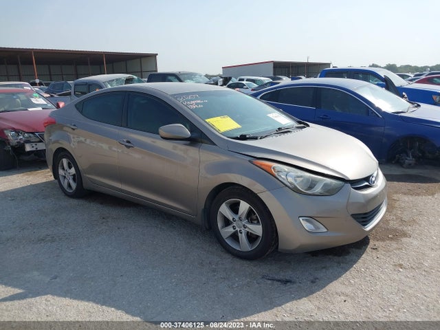 2013 HYUNDAI ELANTRA GLS VIN: 5NPDH4AE4DH179602
