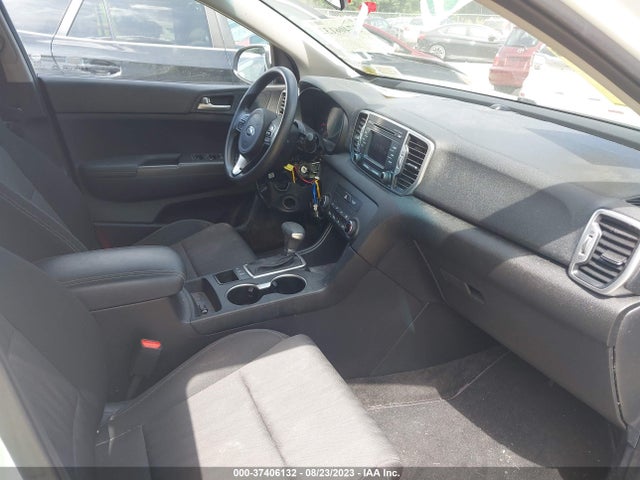 2019 KIA SPORTAGE LX VIN: KNDPMCAC8K7620781