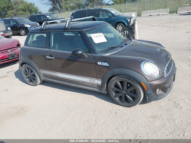 2011 MINI COOPER HARDTOP WMWSV3C57BTY22540 Photo 0