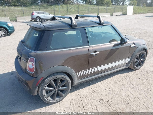 2011 MINI COOPER HARDTOP WMWSV3C57BTY22540 Photo 3