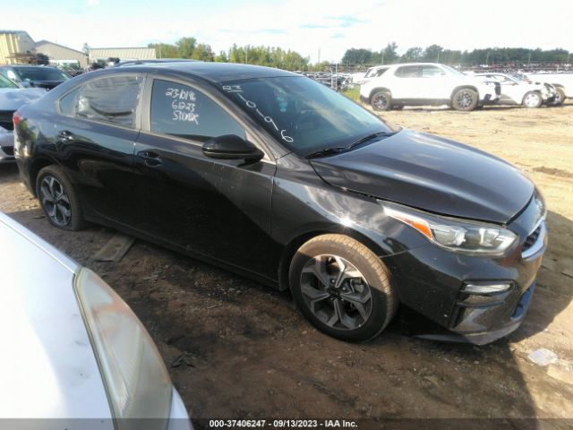 3KPF24AD4ME393088 KIA Forte Lxs