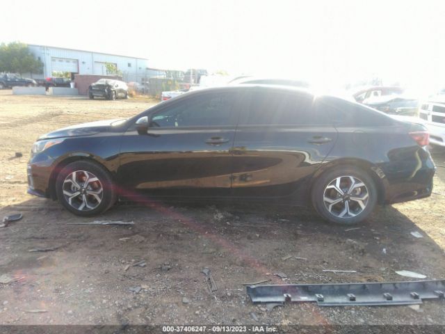 3KPF24AD4ME393088 KIA Forte Lxs