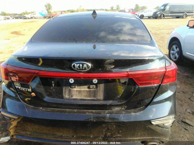 3KPF24AD4ME393088 KIA Forte Lxs