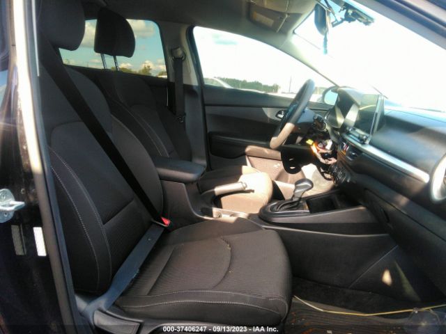 3KPF24AD4ME393088 KIA Forte Lxs