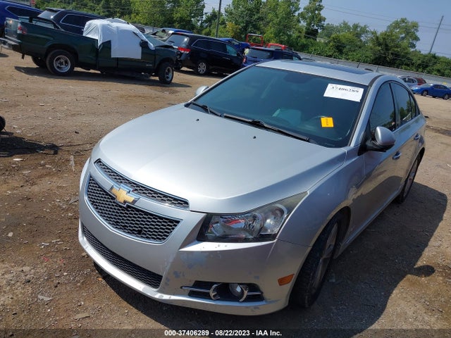 Chevrolet Cruze 2lt 2014 1G1PE5SB1E7123468 Image 2