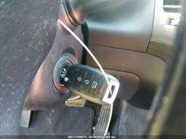 KNAFX4A62G5584914 KIA FORTE LX