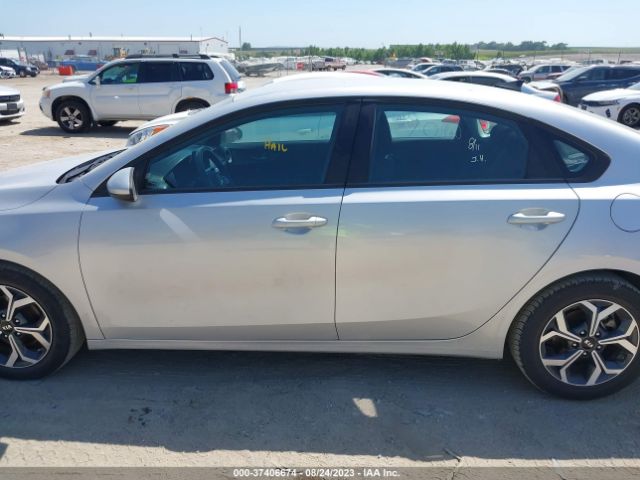 3KPF24AD0ME336211 KIA Forte Lxs