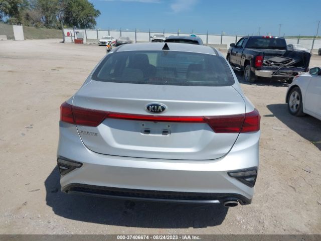 3KPF24AD0ME336211 KIA Forte Lxs