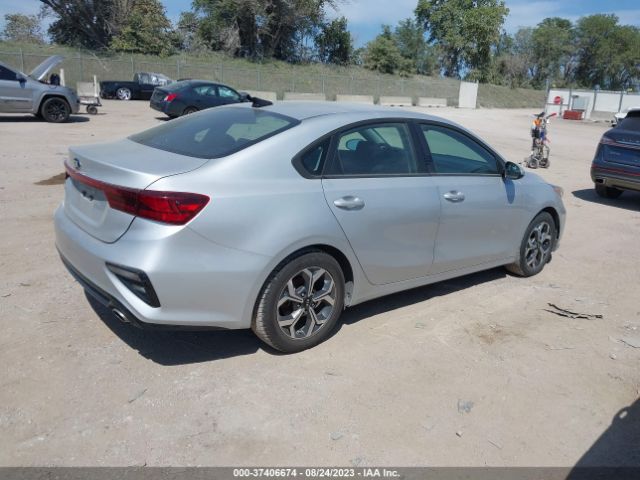3KPF24AD0ME336211 KIA Forte Lxs