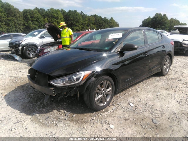 Hyundai ELANTRA SEL 2018 5NPD84LF8JH394806 Image 2