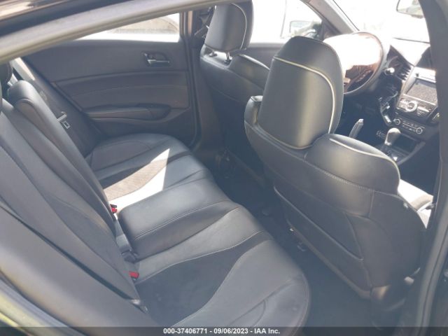 19UDE2F85MA006745 Acura Ilx Package