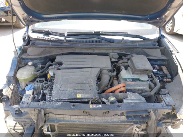 KNDCB3LC1H5088358 KIA NIRO LX
