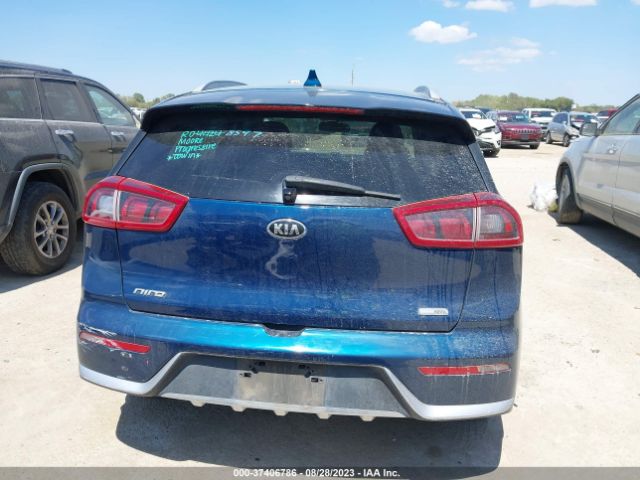 KNDCB3LC1H5088358 KIA NIRO LX