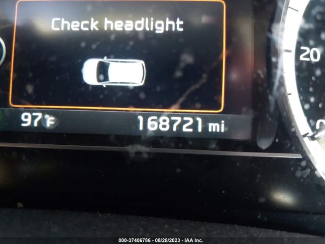 KNDCB3LC1H5088358 KIA NIRO LX