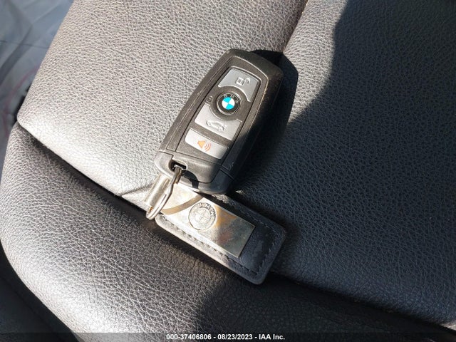BMW 320i Xdrive 2016 WBA8E5G51GNU21190 Image 11