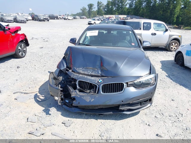 BMW 320i Xdrive 2016 WBA8E5G51GNU21190 Image 12