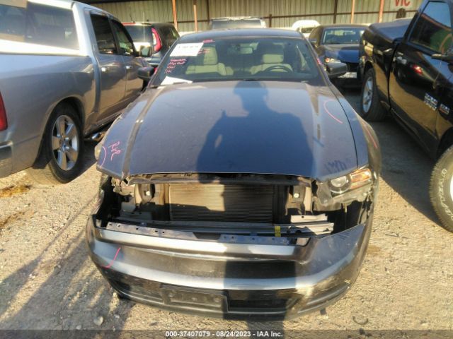 1ZVBP8AM3E5332042 Ford Mustang V6