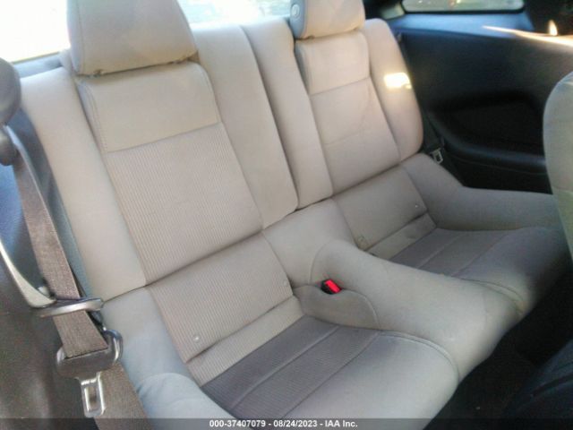 1ZVBP8AM3E5332042 Ford Mustang V6