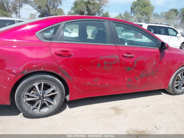 3KPF24AD0NE417727 KIA Forte Lxs