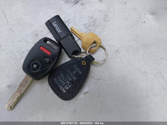 2008 HONDA CIVIC LX VIN: 2HGFG12638H529027