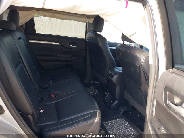 Toyota Highlander Xle 2016 5TDKKRFH3GS125747 Image 8