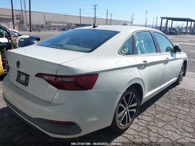 3VWBM7BUXPM008519 Volkswagen Jetta Sport