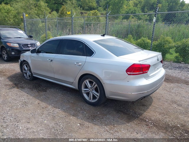 1VWBN7A39EC063208 Volkswagen Passat Tdi Se W/sunroof & Nav