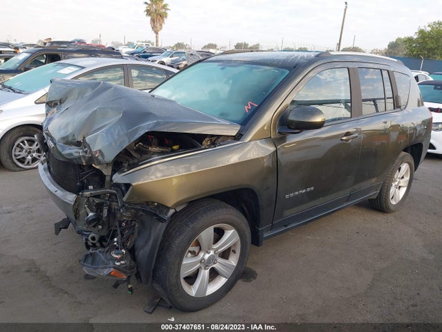 1C4NJCEBXFD209620 Jeep Compass Latitude