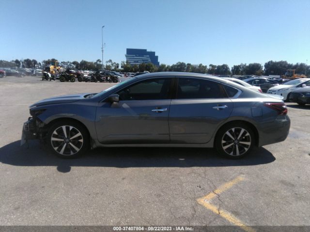 1N4AL3APXHN324487 Nissan Altima 2.5 Sr