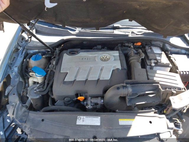 2013 VOLKSWAGEN JETTA SPORTWAGEN TDI W/SUNROOF VIN: 3VWPL7AJ4DM637687