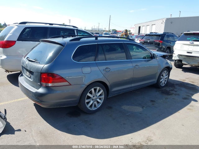 2013 VOLKSWAGEN JETTA SPORTWAGEN TDI W/SUNROOF VIN: 3VWPL7AJ4DM637687