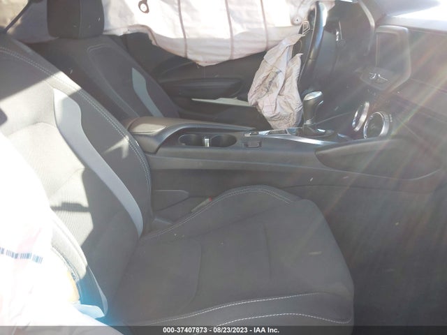 Chevrolet Camaro 1lt 2018 1G1FB1RS1J0119457 Image 5