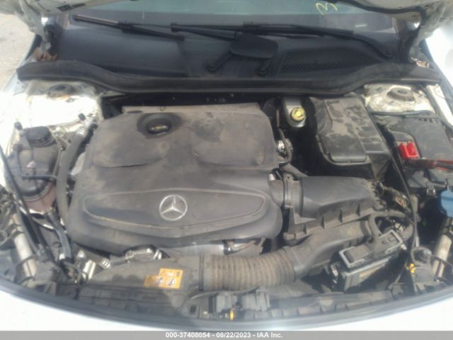 2018 MERCEDES-BENZ CLA WDDSJ4EB7JN686054 Photo 9