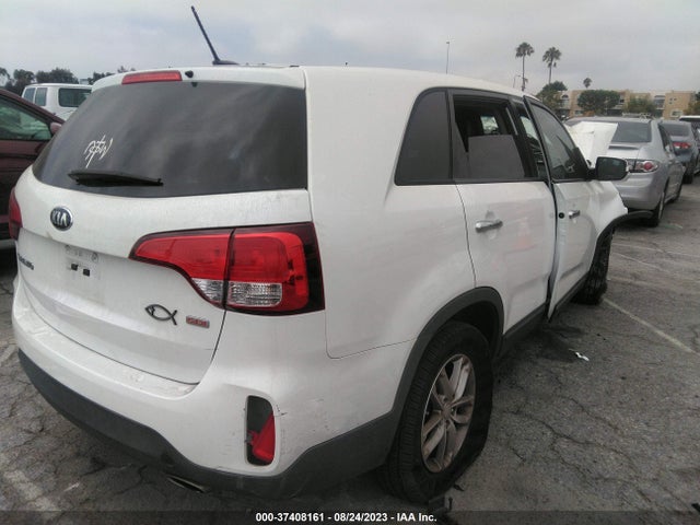 KIA SORENTO LX 2014 5XYKT3A60EG515280 Image 4