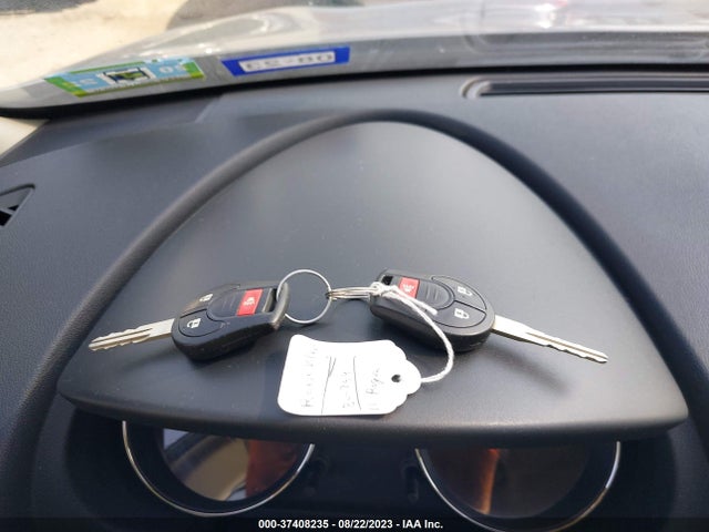 2011 NISSAN ROGUE S VIN: JN8AS5MV8BW680932