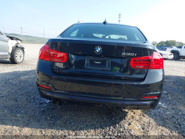 WBA8B9C59JK677074 BMW 3 Series 330i