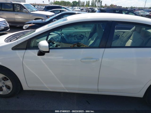 19XFB2F53FE205931 Honda Civic Sedan Lx