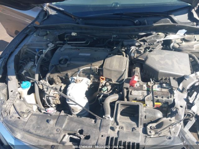 1HGCR2F33GA182735 Honda Accord Sedan Lx