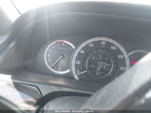 1HGCR2F33GA182735 Honda Accord Sedan Lx