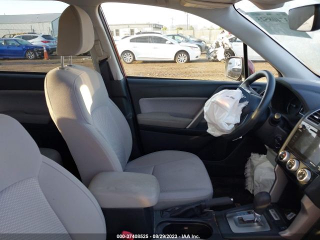 JF2SJAGC4HH801766 Subaru Forester Premium