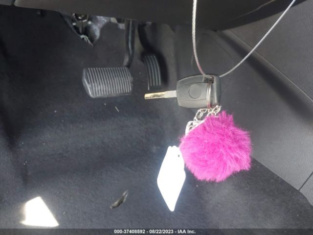 1FADP3K28JL282794 Ford FOCUS SE