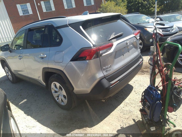 Toyota RAV4 LE 2019 JTMF1RFV4KJ017024 Image 3