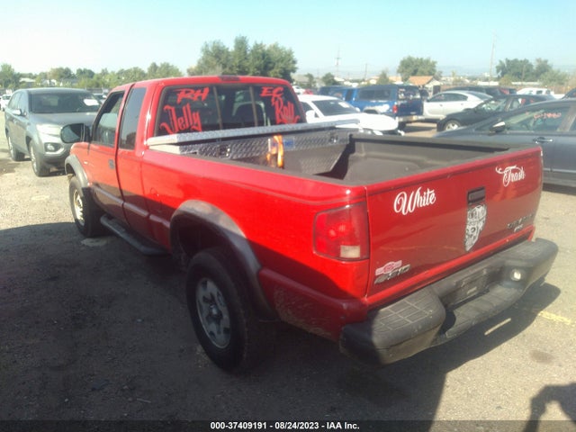 2002 CHEVROLET S-10 LS VIN: 1GCCT19WX28138358
